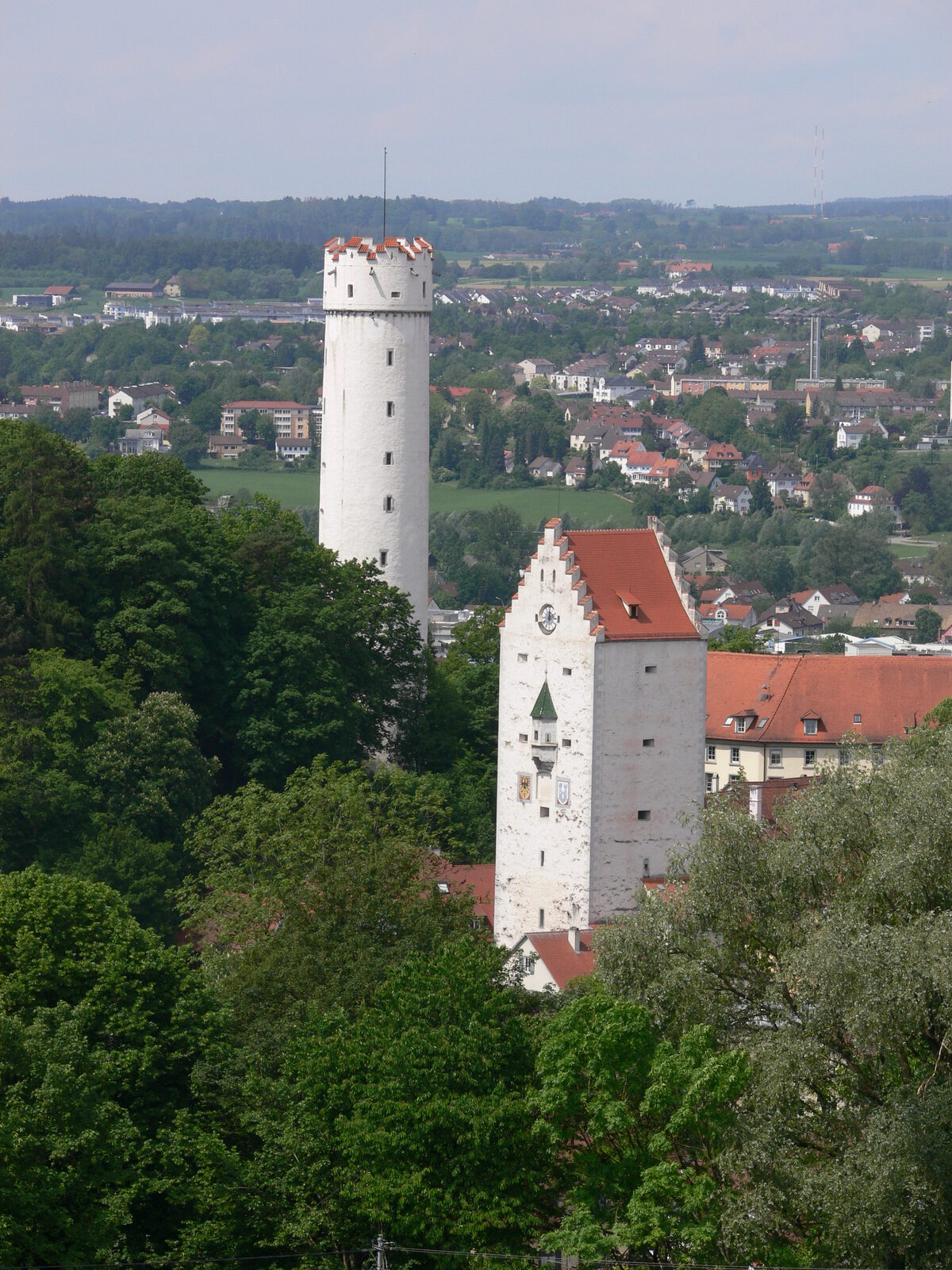 Mehlsack und Obertor in Ravensburg, Wahrzeichen der Stadt, in der das Gasthaus Waldhorn am Marienplatz liegt.