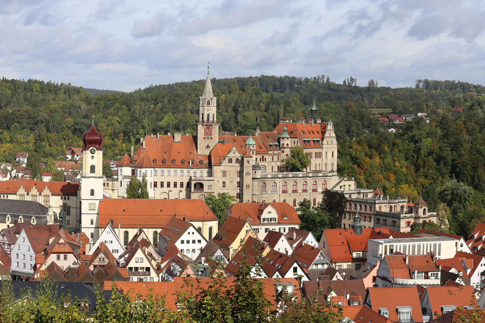 Sigmaringen mit Schloss und Altstadt — Region des vorweihnachtlichen Gauverbandstreffens.
